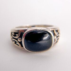 925 Sterling Silver Black Onyx Cabochon Rectangle Ring. Size 6.